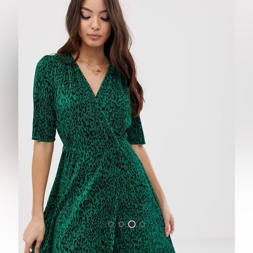 ASOS DESIGN Midi Plisse Dress - Picture 2 of 4